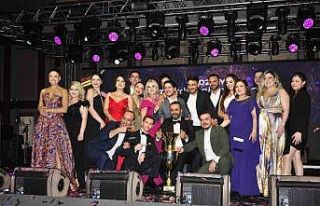 Gayrimenkulün yıldızları ödüllendirildi