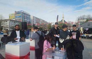 Geleceğe dair dileklerini 5 yıl sonra açılmak...