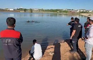 Gölete düşen küçük çocuk hayatını kaybetti