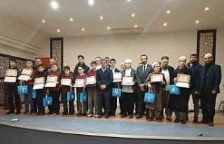 Hafızlık belgeleri verildi