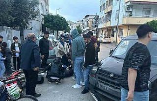 Hatay’da hafif ticari araç ile motosiklet çarpıştı:...