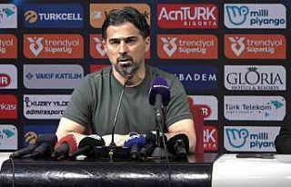 İlhan Palut: "İkinci yarı oyuncular çok iyi...
