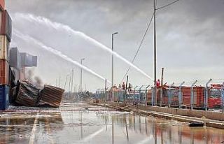 İran’da limandaki patlamada can kaybı 65’e yükseldi