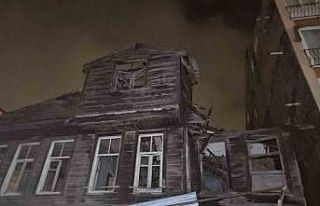 İstanbul’u lodos vurdu: Beyoğlu’nda bina çöktü,...