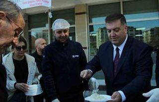 İzmirli taksicilerden pilav hayrı