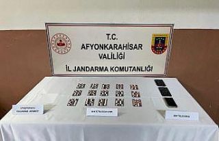 Jandarma 208 adet uyuşturucu hap ele geçirdi