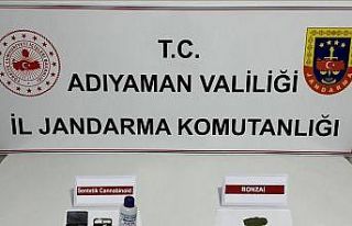 Jandarma ekipleri uyuşturucuya geçit vermiyor