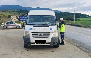 Jandarmadan servis araçlarına denetim