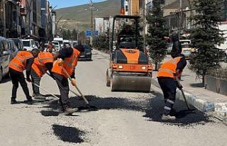 Karayolları, Yüksekova’nın çukurlu yolları...