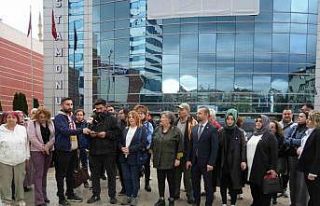 Kastamonu Belediyesi’nin sokak hayvanlarını toplayarak...