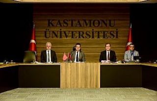 Kastamonu Üniversitesi senato toplantısında öğrenci...