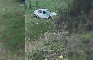 Kastamonu’da otomobil tarlaya yuvarlandı: 3 yaralı