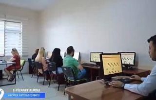 KAYMEK, ücretsiz e-ticaret kursuyla girişimcileri...