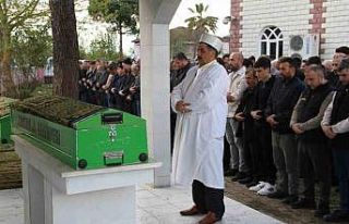 Kazada hayatını kaybeden baba-oğul toprağa verildi