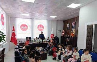 Koca yürekli miniklerden Gazzeli kardeşlerine anlamlı...