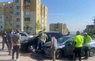 Kocaeli’de 3 araçlı zincirleme kaza: 3 yaralı