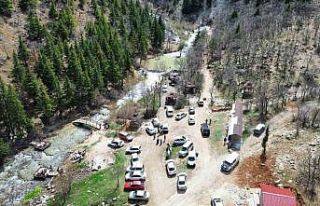 Konya’da Aygırdibi Şelalesi bayramda piknikçilerin...