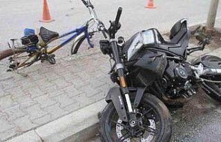 Konya’da motosikletle çarpışan bisikletli hayatını...