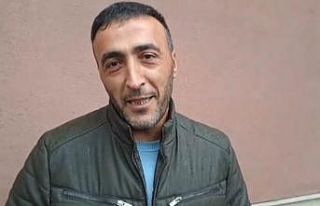 Köy evine giren ayıya yaptığı sitemle ilgi çeken...