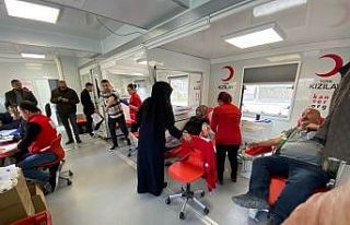 Kulu’da Kızılay kan alımına başladı