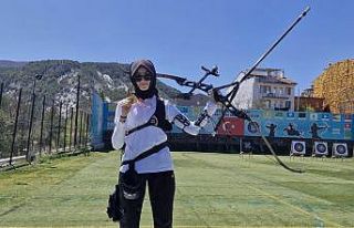 Kütahya Nafi Güral Fen Lisesi öğrencisi Fatıma...