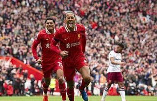 Liverpool evinde yendi, Arsenal ile farkı 13’e...