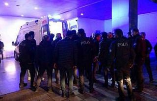 Malatya’da halı sahada maç yapan polis memuru...