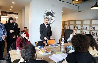 Melikgazi Belediyesi gençlere yönelik hizmetleriyle...