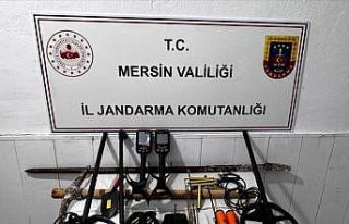 Mersin’de kaçak kazı yapan 4 şüpheli yakalandı