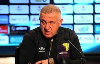 Mesut Bakkal: "10 günde 3 maç oynadık, antrenman...