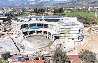 Milas’ın yeni kültür ve sanat merkezinde çalışmalar...