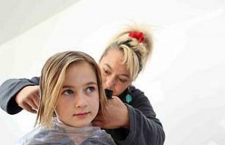 Mobil Kuaför Tırı kırsaldaki mahalleleri dolaşıyor