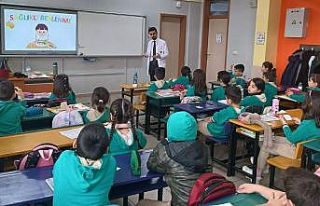 Öğrencilere sağlıklı beslenme eğitimi verildi