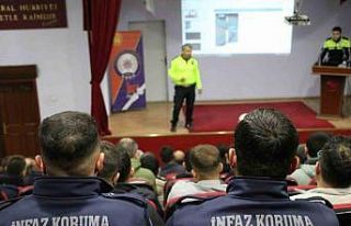 Polisten Ceza İnfaz Koruma Amir ve Memurlarına seminer