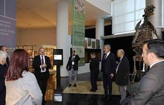 Rektör Hacımüftüoğlu, Türkiye ilaç endüstrisinin...