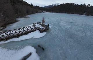 Şavşat Karagöl’den son kar manzaraları