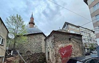 Şeker Hoca Camii ve türbesi çevre düzenlemesi...