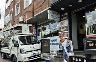 Sultangazi’de kamyonetten düşen adam hayatını...