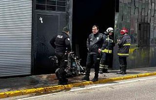Tamir sırasında yangın çıktı: Geriye iskeleti...