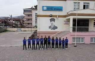 Taşova’da spor salonu bulunmayan okul 11 yıldır...