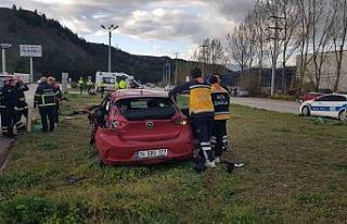 Tırla çarpışan otomobilde ölenlerin sayısı...