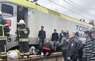 Tren ile peron arasında sıkışan kadın yaralandı