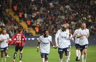 Trendyol Süper Lig: Gaziantep FK: 1 - Fenerbahçe:...