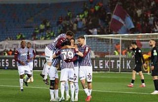 Trendyol Süper Lig : Trabzonspor: 2 - Çaykur Rizespor:...