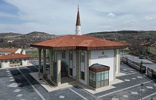 Yunus Emre Cami açılış için gün sayıyor