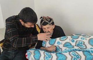 102 yaşındaki Kezik nineye çocukları gözü gibi...
