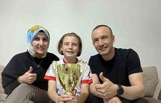 10 yaşındaki eskrimcinin gözü şimdiden olimpiyatlarda