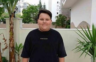 12 yaşındaki öğrenci, sınıf arkadaşını Heimlich...