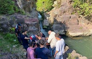 16 yaşındaki çocuk mesire alanında girdiği derede...