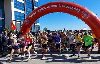 19 Mayıs Yarı Maratonu başladı